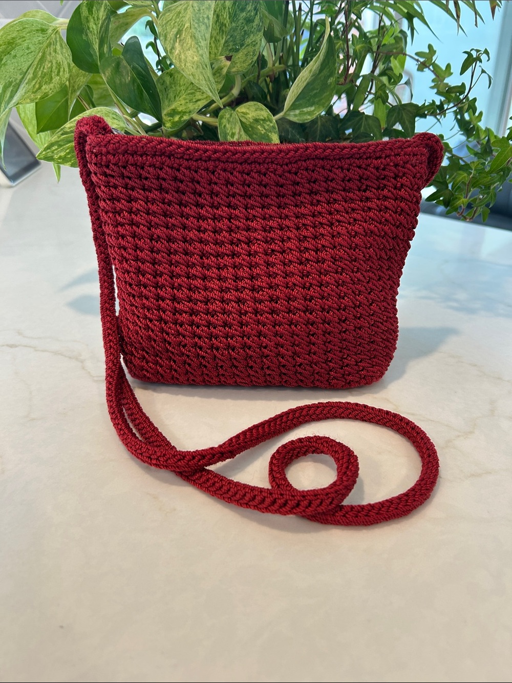 Vintage The Sak Crochet Mini Crossbody Bag Burgundy Cranberry Red EUC